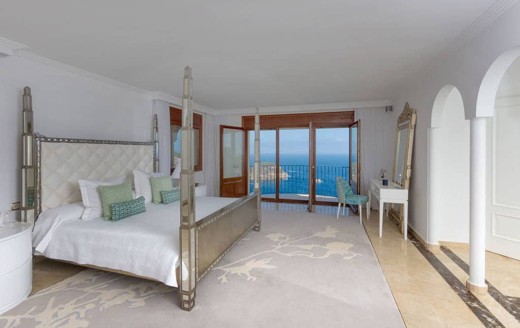 10 slaapkamer Villa te koop in Javea / Xabia met zwembad - € 7.850.000 (Ref: 6968432)