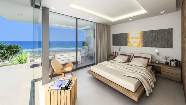 Chalet de 3 habitaciones en Dénia en venta con piscina - 2.250.000 € (Ref: 6968454)