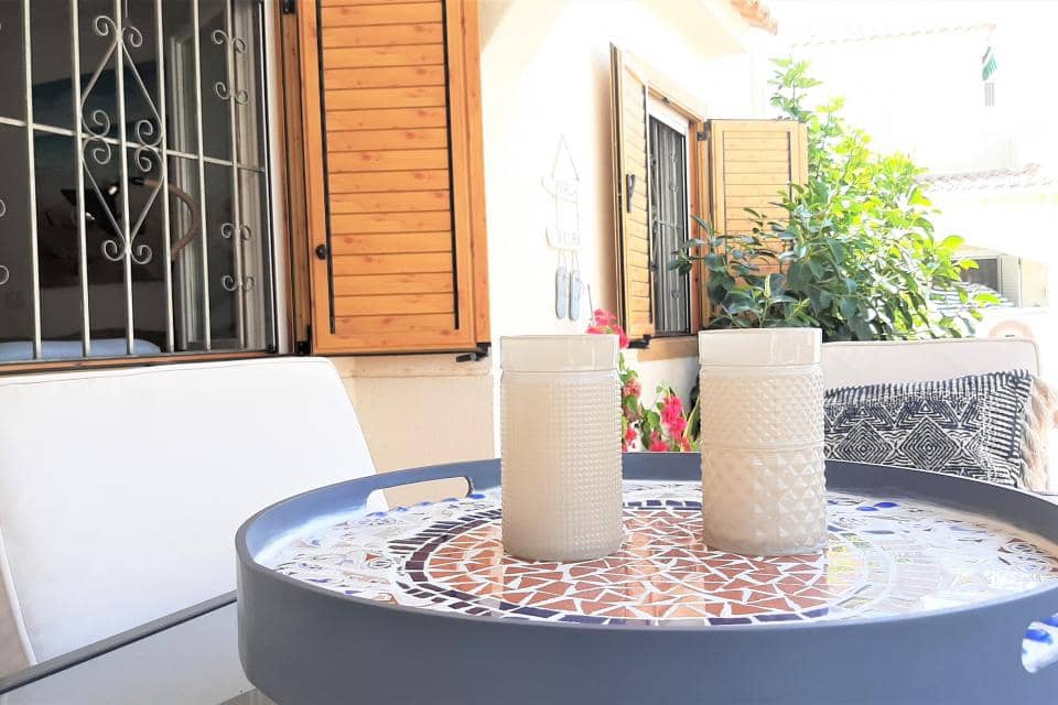 3 makuuhuone Rivitalo lomavuokrausta paikassa Orihuela Costa mukana uima-altaan 
autotalli - 455 € (Ref: 6968485)