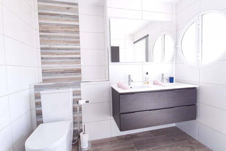 3 makuuhuone Rivitalo lomavuokrausta paikassa Orihuela Costa mukana uima-altaan 
autotalli - 455 € (Ref: 6968485)