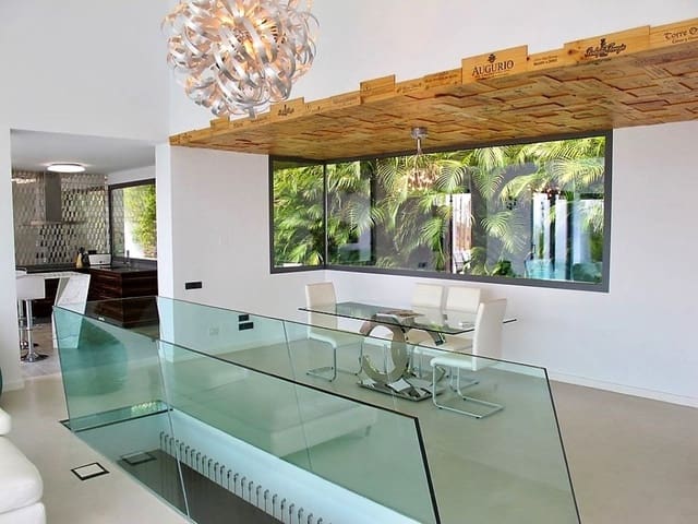 Chalet de 4 habitaciones en Altea en venta con piscina - 2.850.000 € (Ref: 6968556)