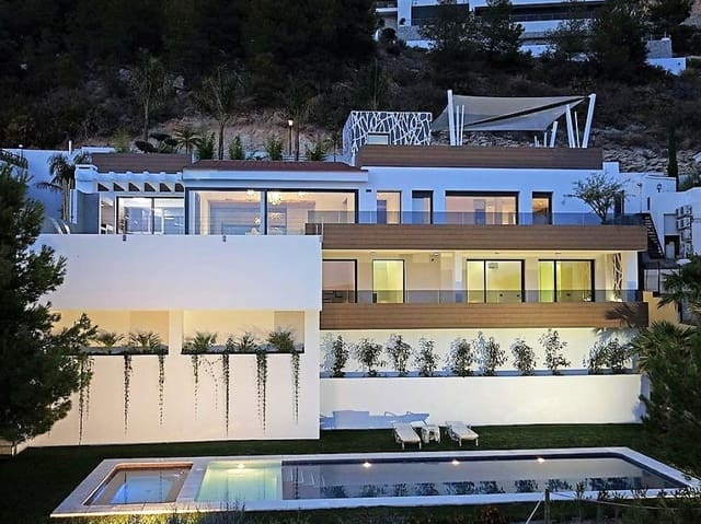 4 sypialnia Willa na sprzedaż w Altea z basenem - 2 850 000 € (Ref: 6968556)