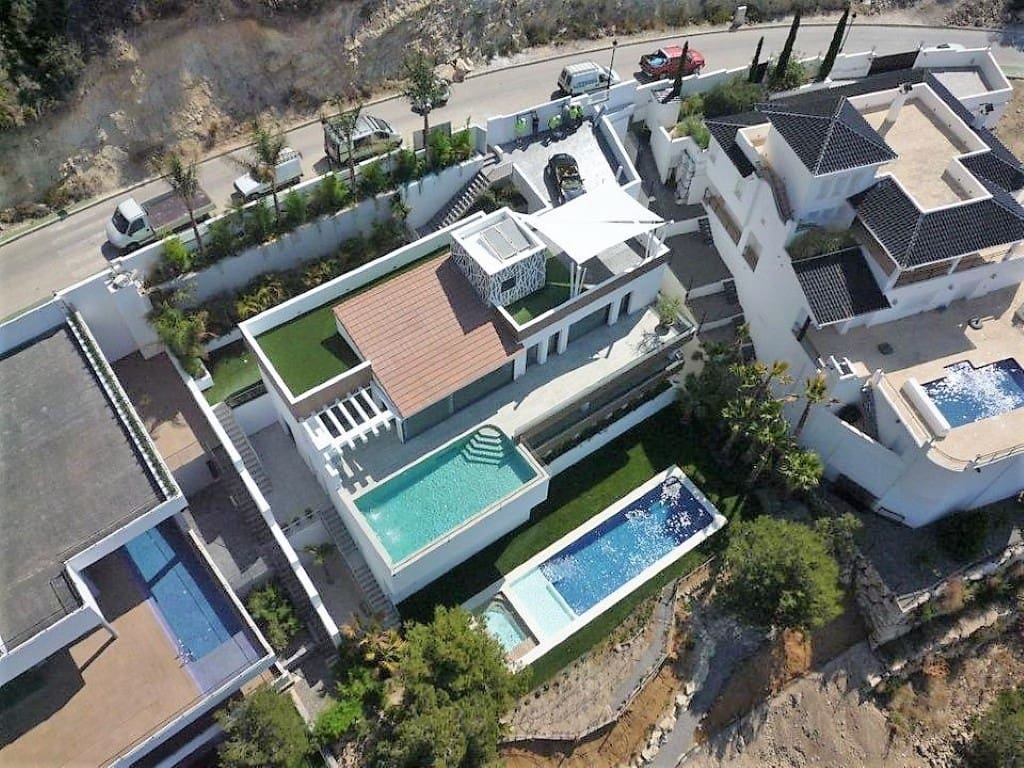 Chalet de 4 habitaciones en Altea en venta con piscina - 2.850.000 € (Ref: 6968556)