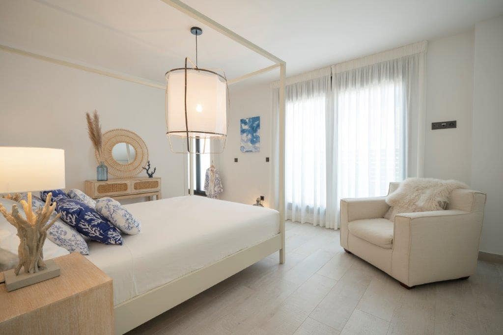 Villa/Maison de 5 chambres de location de vacances à La Mata avec piscine garage - 2 380 € (Ref: 6968639)