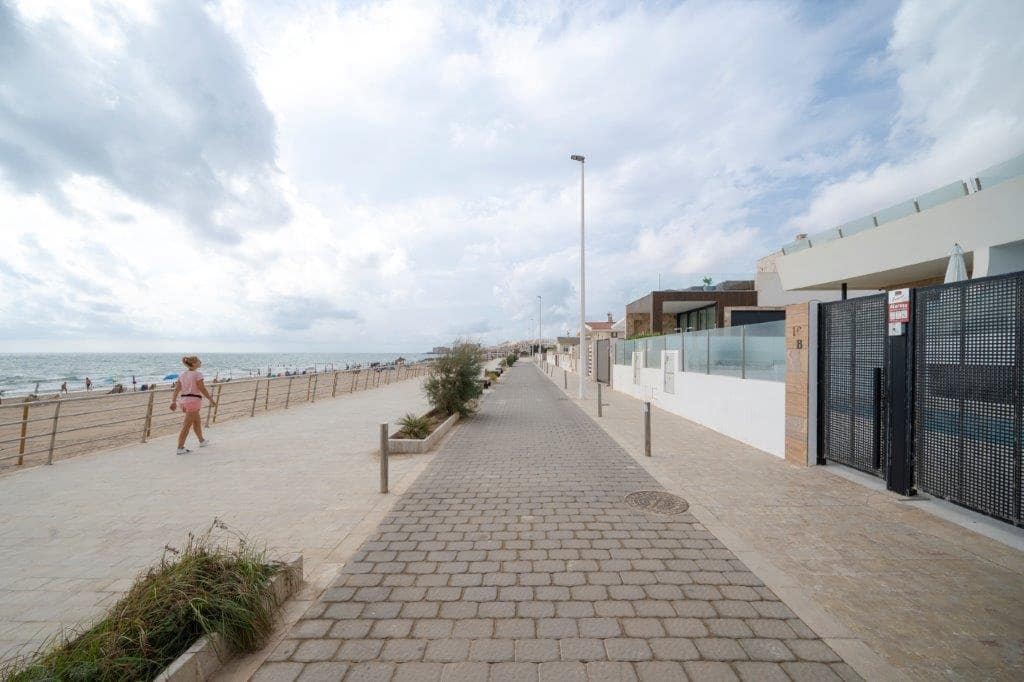 Villa/Maison de 5 chambres de location de vacances à La Mata avec piscine garage - 2 380 € (Ref: 6968639)