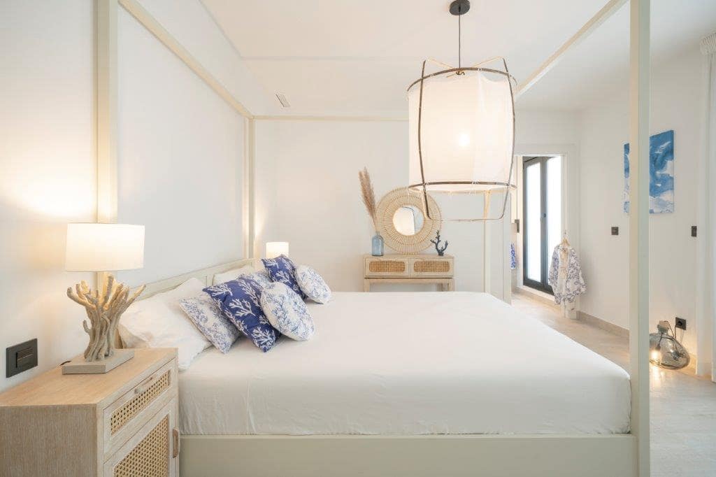 Villa/Maison de 5 chambres de location de vacances à La Mata avec piscine garage - 2 380 € (Ref: 6968639)