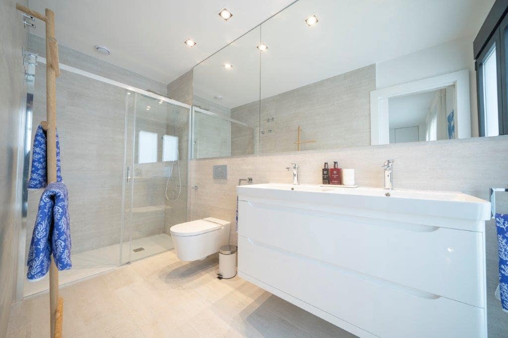 Villa/Maison de 5 chambres de location de vacances à La Mata avec piscine garage - 2 380 € (Ref: 6968639)