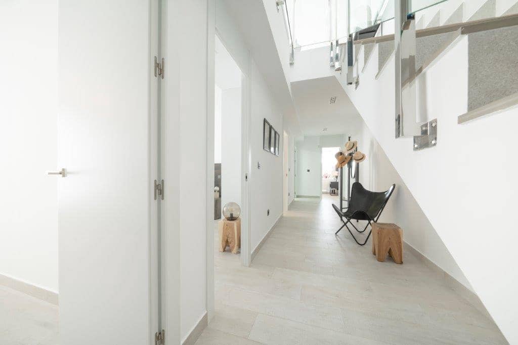 Villa/Maison de 5 chambres de location de vacances à La Mata avec piscine garage - 2 380 € (Ref: 6968639)