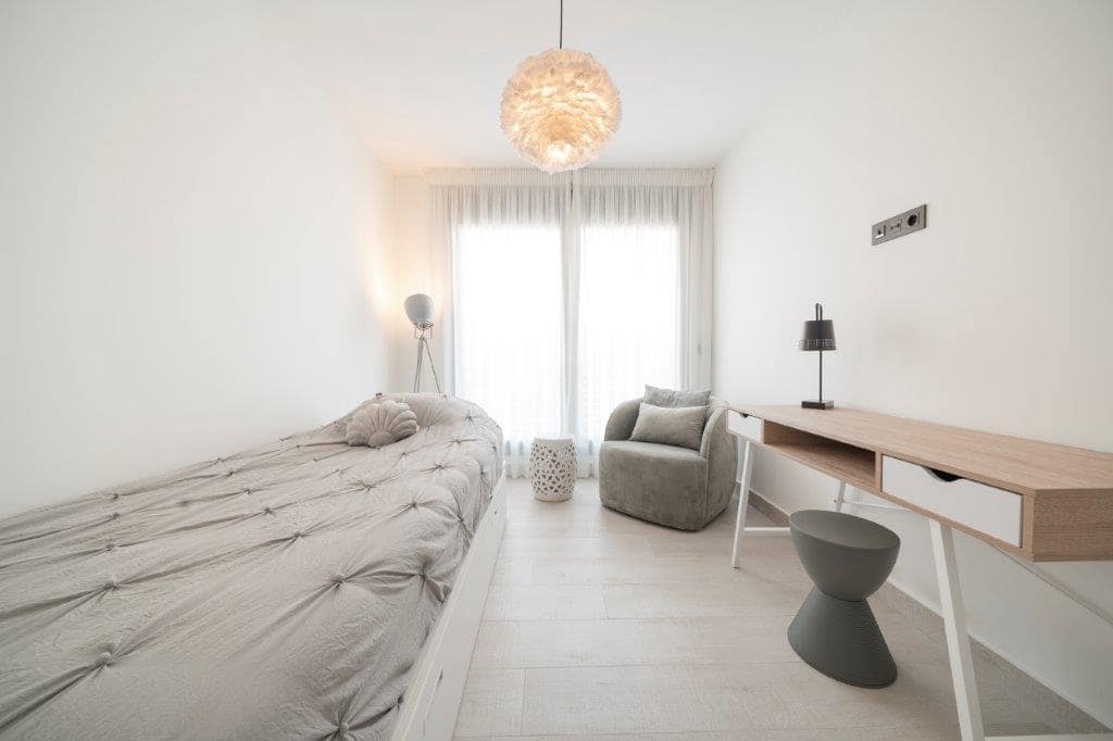 Villa/Maison de 5 chambres de location de vacances à La Mata avec piscine garage - 2 380 € (Ref: 6968639)