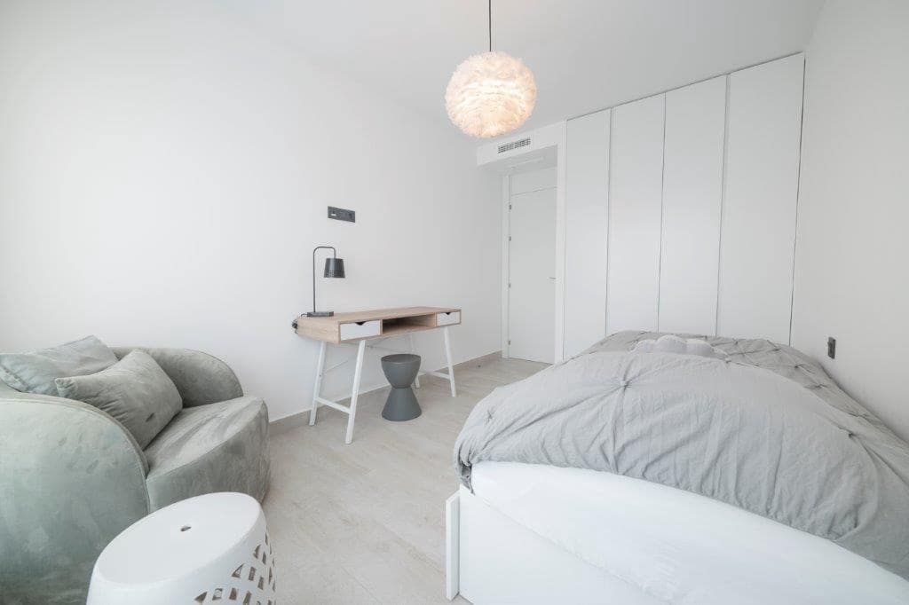 Villa/Maison de 5 chambres de location de vacances à La Mata avec piscine garage - 2 380 € (Ref: 6968639)