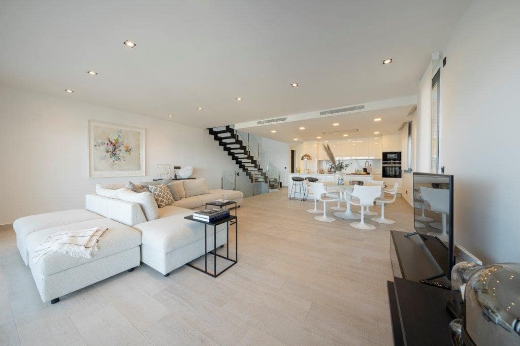 Villa/Maison de 5 chambres de location de vacances à La Mata avec piscine garage - 2 380 € (Ref: 6968639)