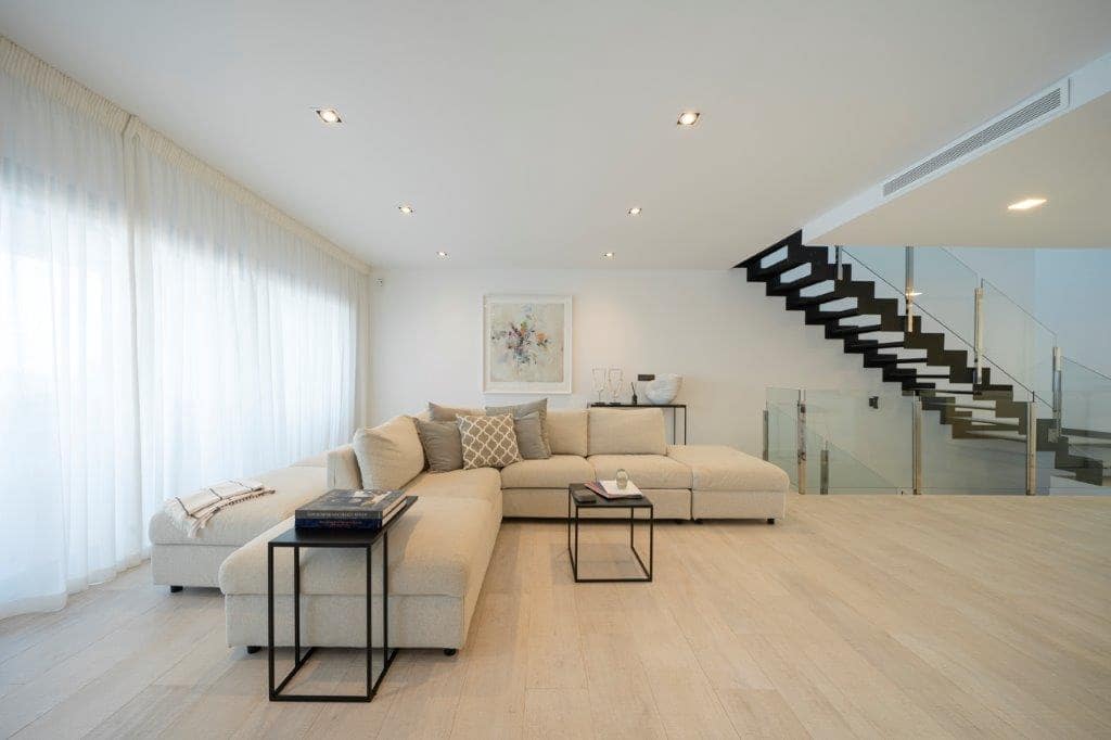 Villa/Maison de 5 chambres de location de vacances à La Mata avec piscine garage - 2 380 € (Ref: 6968639)