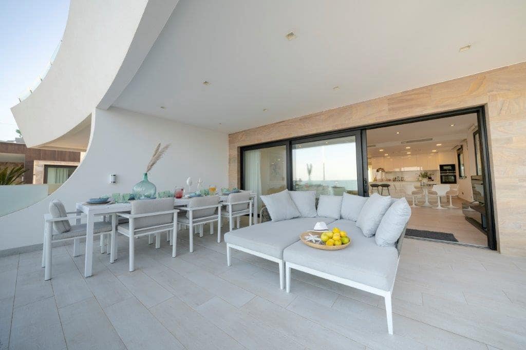 Villa/Maison de 5 chambres de location de vacances à La Mata avec piscine garage - 2 380 € (Ref: 6968639)