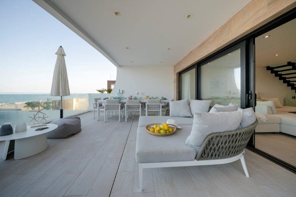 Villa/Maison de 5 chambres de location de vacances à La Mata avec piscine garage - 2 380 € (Ref: 6968639)