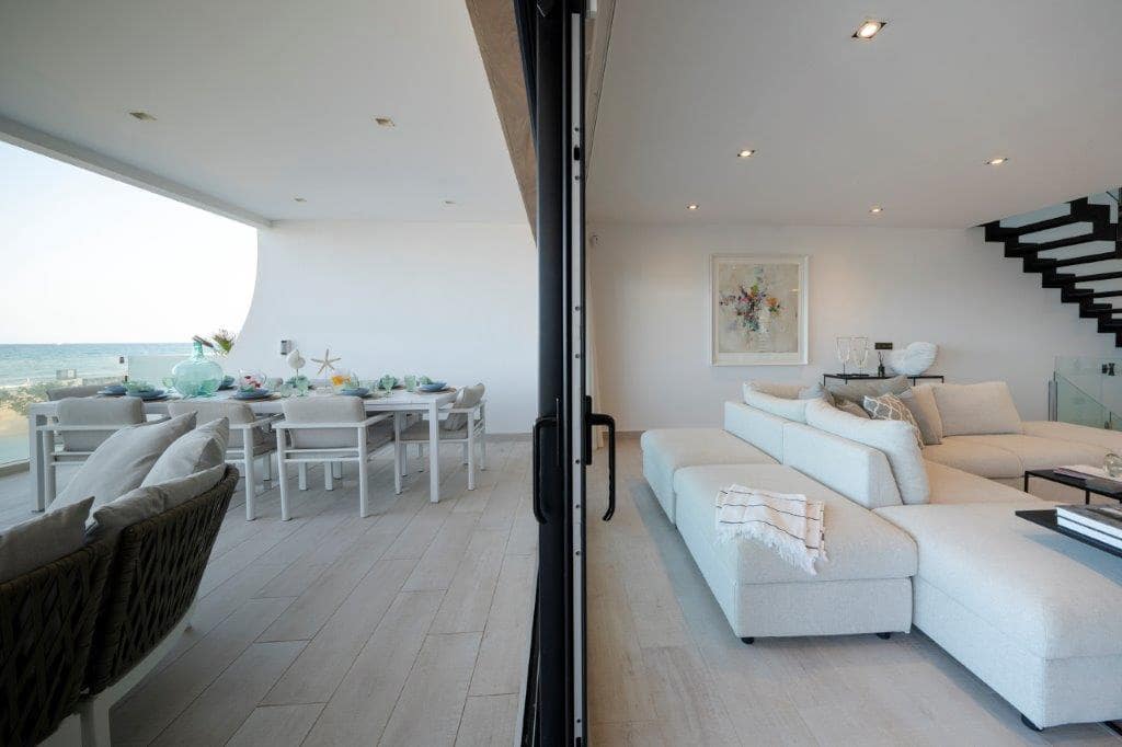 Villa/Maison de 5 chambres de location de vacances à La Mata avec piscine garage - 2 380 € (Ref: 6968639)