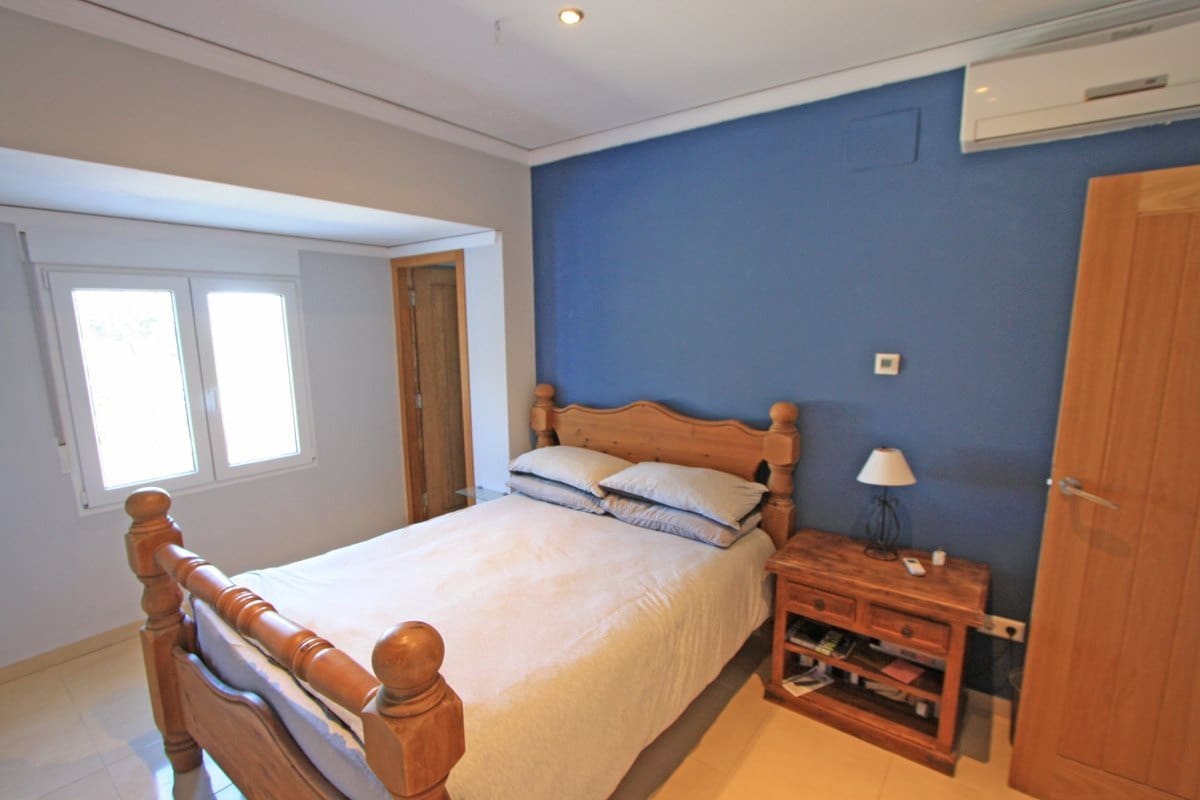 4 slaapkamer Villa te koop in Denia - € 650.000 (Ref: 6968735)