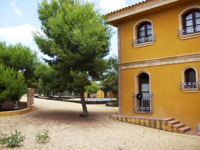 4 soveværelse Finca/Landehus til salg i Ciudad Quesada, Rojales med swimmingpool garage - € 999.950 (Ref: 6979078)