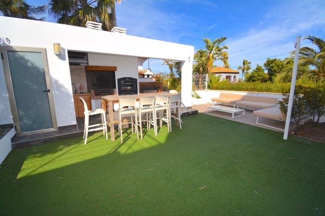 4 slaapkamer Villa te koop in Dénia - € 850.000 (Ref: 6989644)