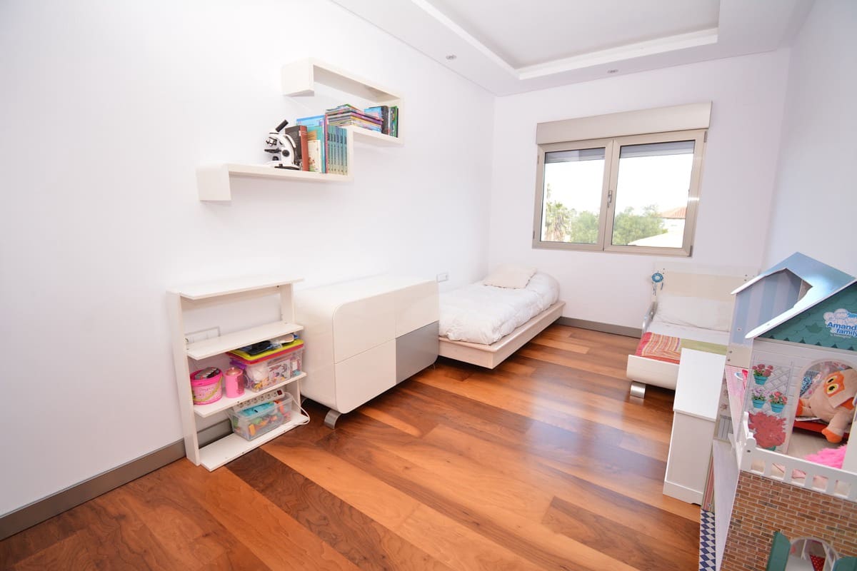 4 slaapkamer Villa te koop in Denia - € 850.000 (Ref: 6989644)