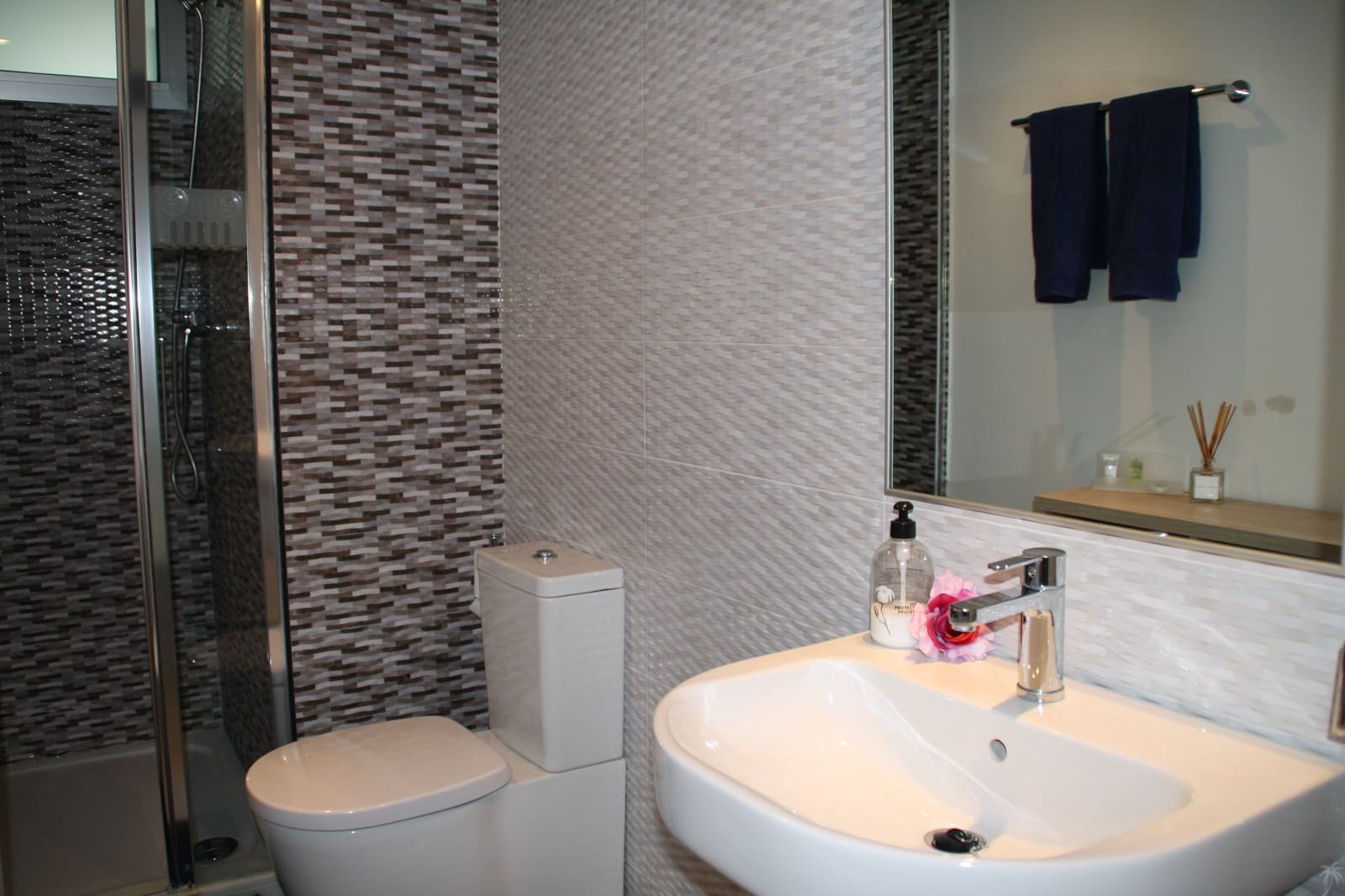 2 slaapkamer Appartement voor vakantieverhuur in La Mata met zwembad - € 399 (Ref: 7074735)