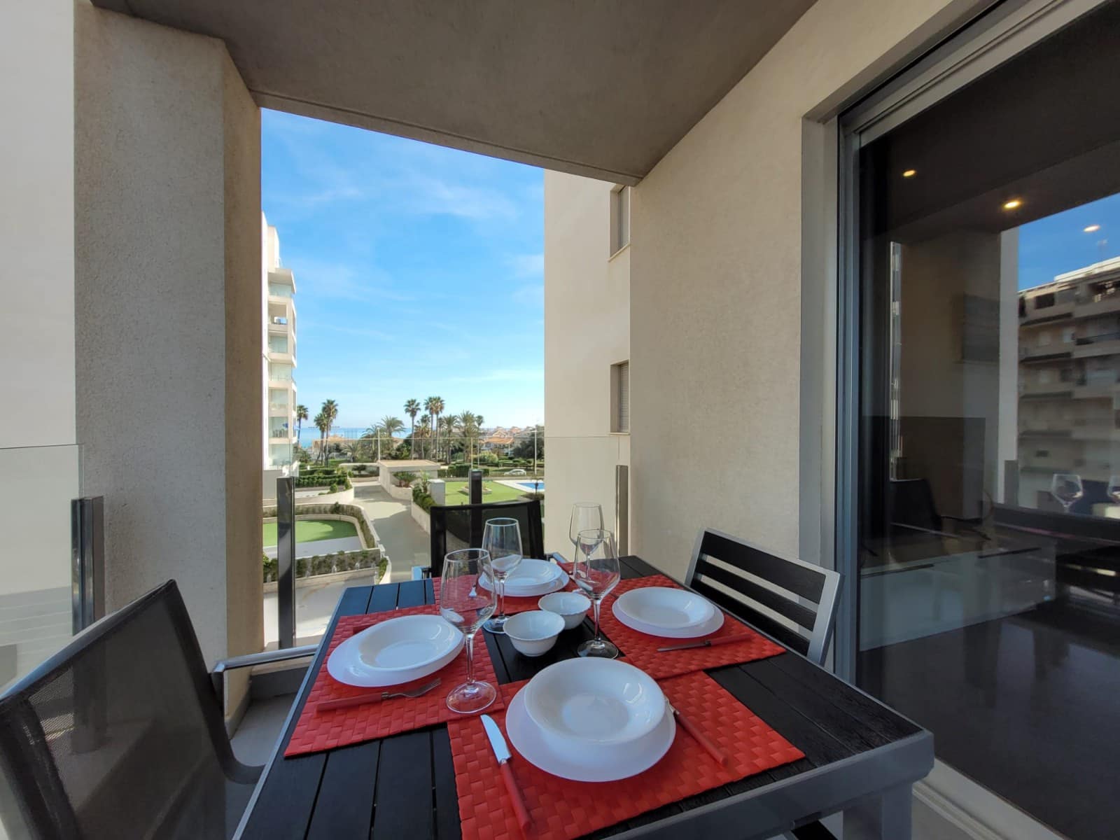 2 slaapkamer Appartement voor vakantieverhuur in La Mata met zwembad - € 399 (Ref: 7074735)