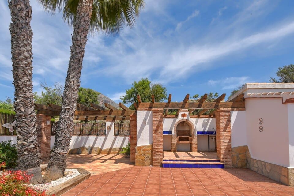 3 chambre Villa/Maison à vendre à Javea / Xabia avec piscine - 750 000 € (Ref: 7095413)