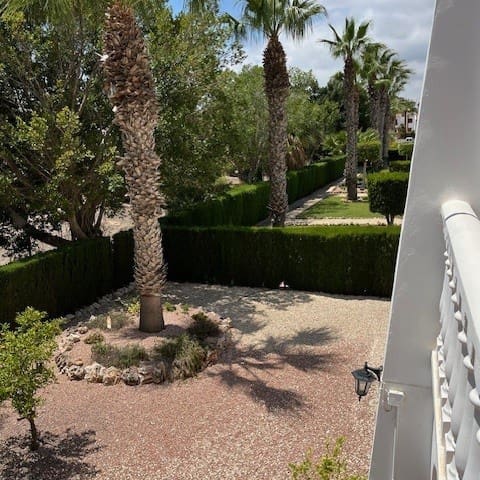   2 soveværelse   ferieLejlighed i Villamartin   med   swimmingpool   - € 385 (Ref: 7149967)