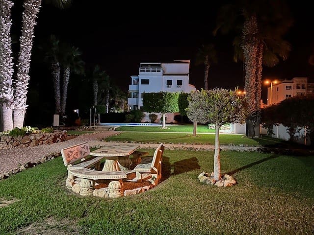   2 soveværelse   ferieLejlighed i Villamartin   med   swimmingpool   - € 385 (Ref: 7149967)