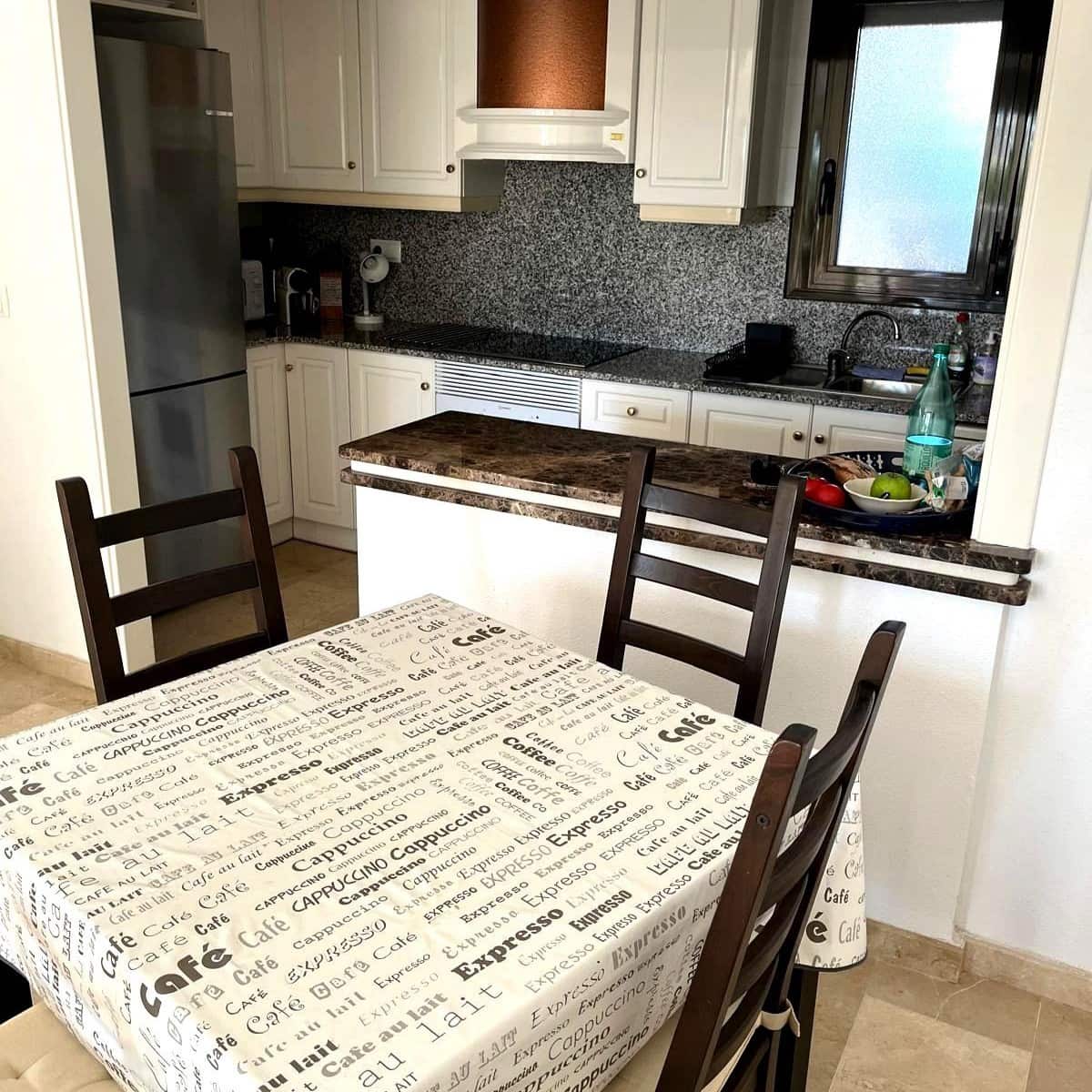   2 soveværelse   ferieLejlighed i Villamartin   med   swimmingpool   - € 385 (Ref: 7149967)