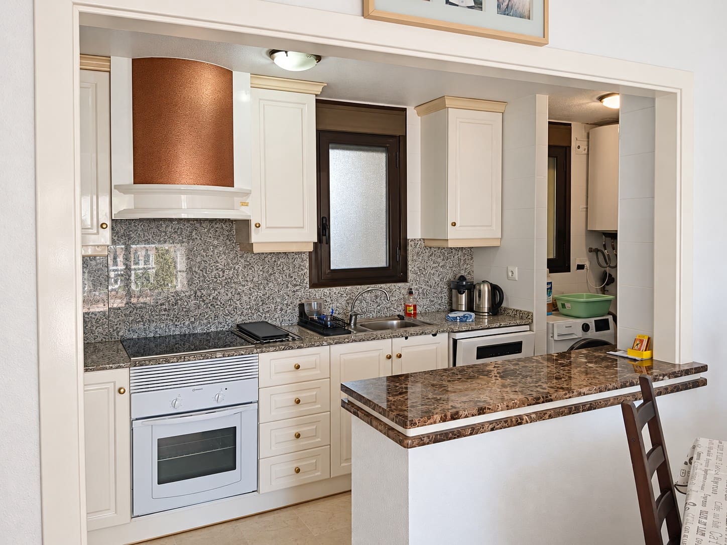 2 slaapkamer Appartement voor vakantieverhuur in Villamartin met zwembad - € 385 (Ref: 7149967)
