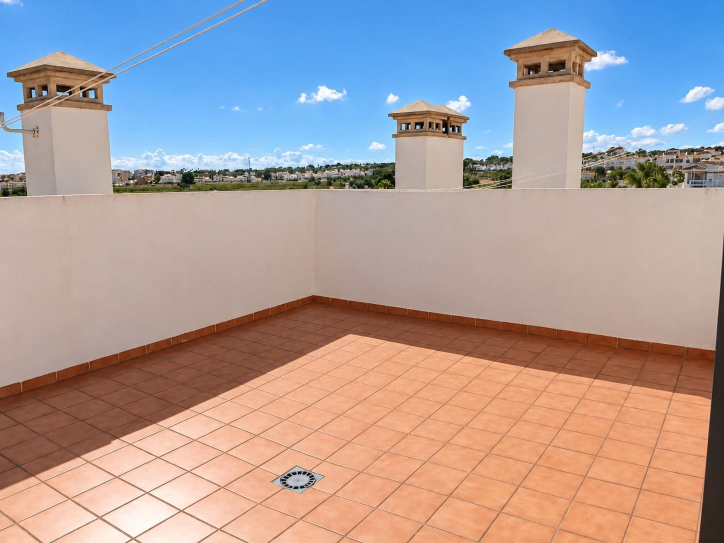 2 slaapkamer Appartement voor vakantieverhuur in Villamartin met zwembad - € 385 (Ref: 7149967)