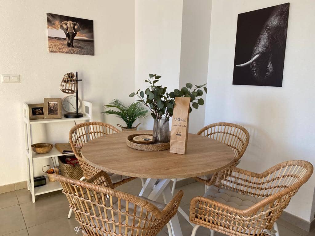 2 bedroom Apartment for holiday rental in Torrevieja with pool garage - € 385 (Ref: 7186356)