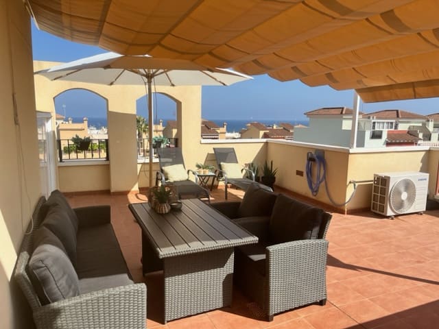 2 bedroom Apartment for holiday rental in Torrevieja with pool garage - € 385 (Ref: 7186356)