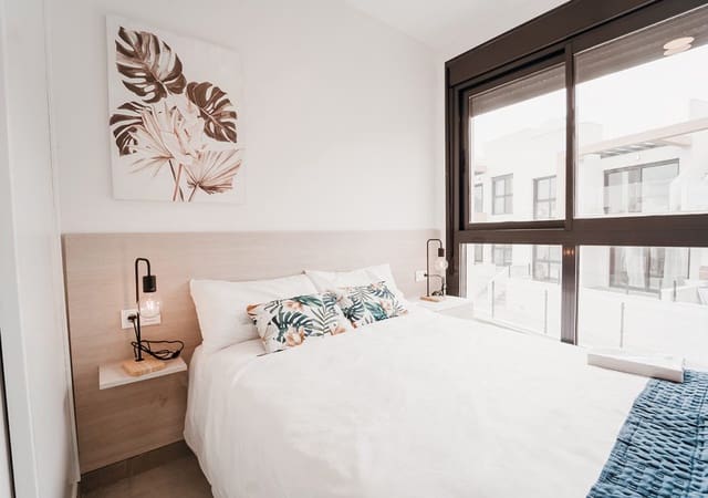 2 soveværelse Lejlighed til salg i Punta Prima, Orihuela med swimmingpool garage - € 239.000 (Ref: 7224298)