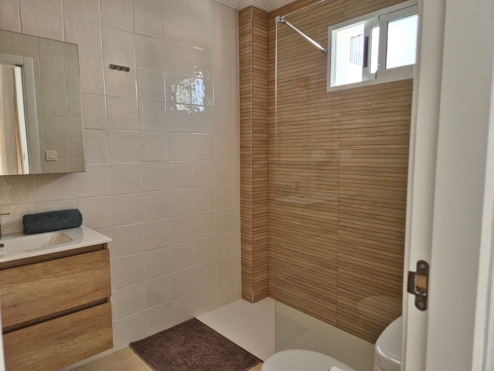 3 quarto Moradia para arrendamento para férias em La Marina com piscina Garagem - 700 € (Ref: 729501)