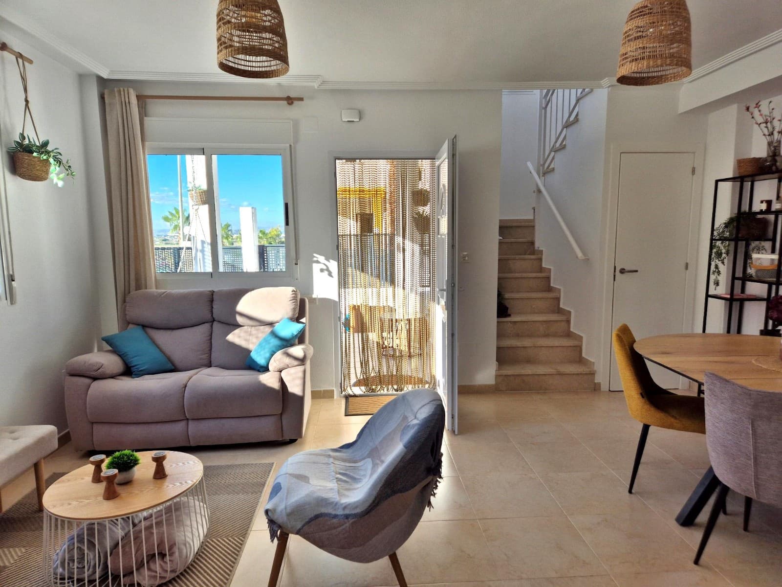 3 quarto Moradia para arrendamento para férias em La Marina com piscina Garagem - 700 € (Ref: 729501)