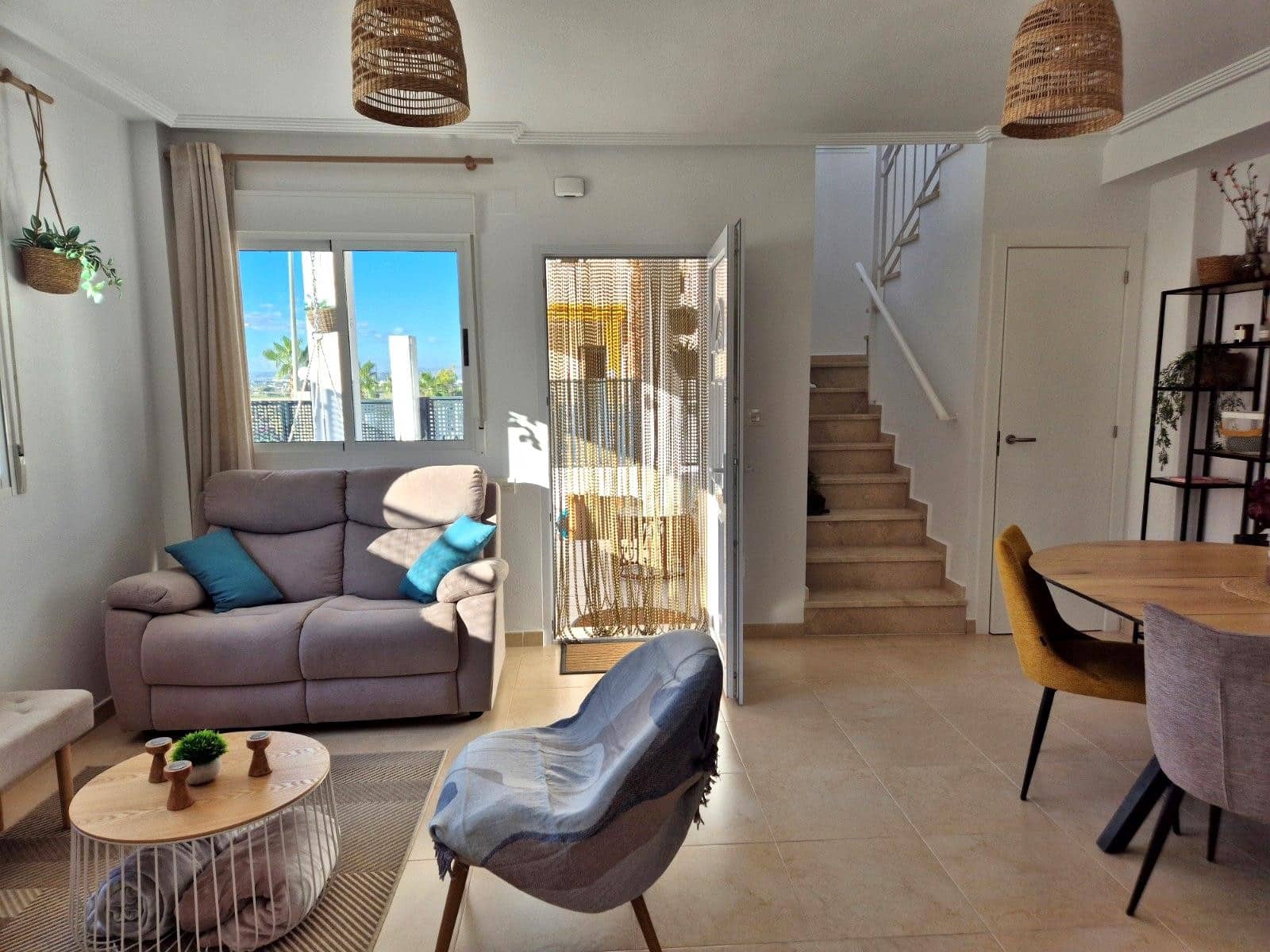 3 quarto Moradia para arrendamento para férias em La Marina com piscina Garagem - 700 € (Ref: 729501)