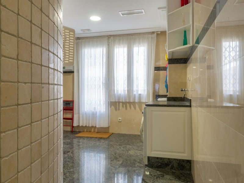 5 chambre Villa/Maison à vendre à Novelda - 540 000 € (Ref: 729879)