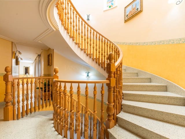 5 chambre Villa/Maison à vendre à Novelda - 540 000 € (Ref: 729879)