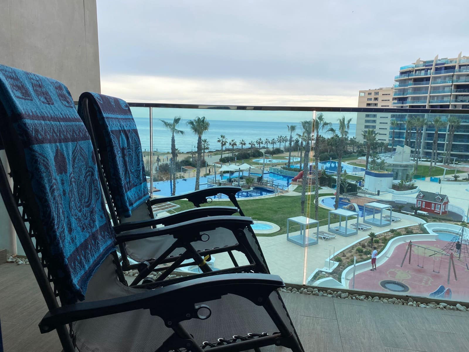 2 Zimmer Ferienapartment in Orihuela Costa mit Pool Garage - 630 € (Ref: 7359266)