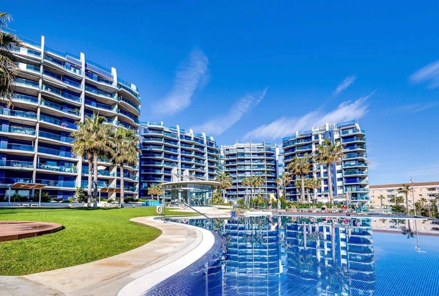 2 Zimmer Ferienapartment in Orihuela Costa mit Pool Garage - 630 € (Ref: 7359266)