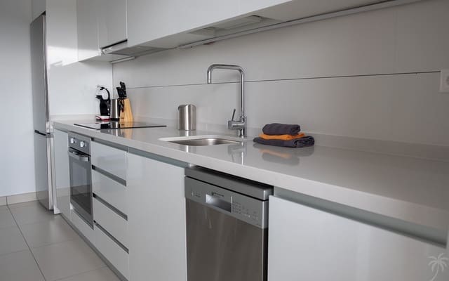 2 quarto Apartamento para arrendamento para férias em La Marina, Elche / Elx com piscina Garagem - 385 € (Ref: 7381662)