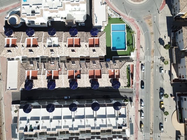 2 quarto Apartamento para arrendamento para férias em La Marina, Elche / Elx com piscina Garagem - 385 € (Ref: 7381662)
