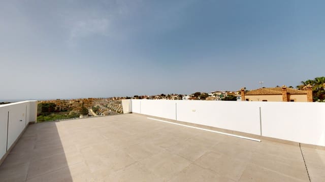 3 soveværelse Villa til salg i Villamartin, Orihuela med swimmingpool - € 799.000 (Ref: 7418899)