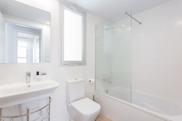 2 quarto Apartamento para arrendamento para férias em El Montgó, Dénia com piscina Garagem - 665 € (Ref: 7441512)