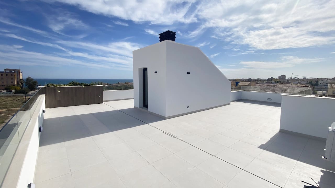 4 soveværelse Villa til salg i Torrevieja med swimmingpool - € 1.595.000 (Ref: 7495944)