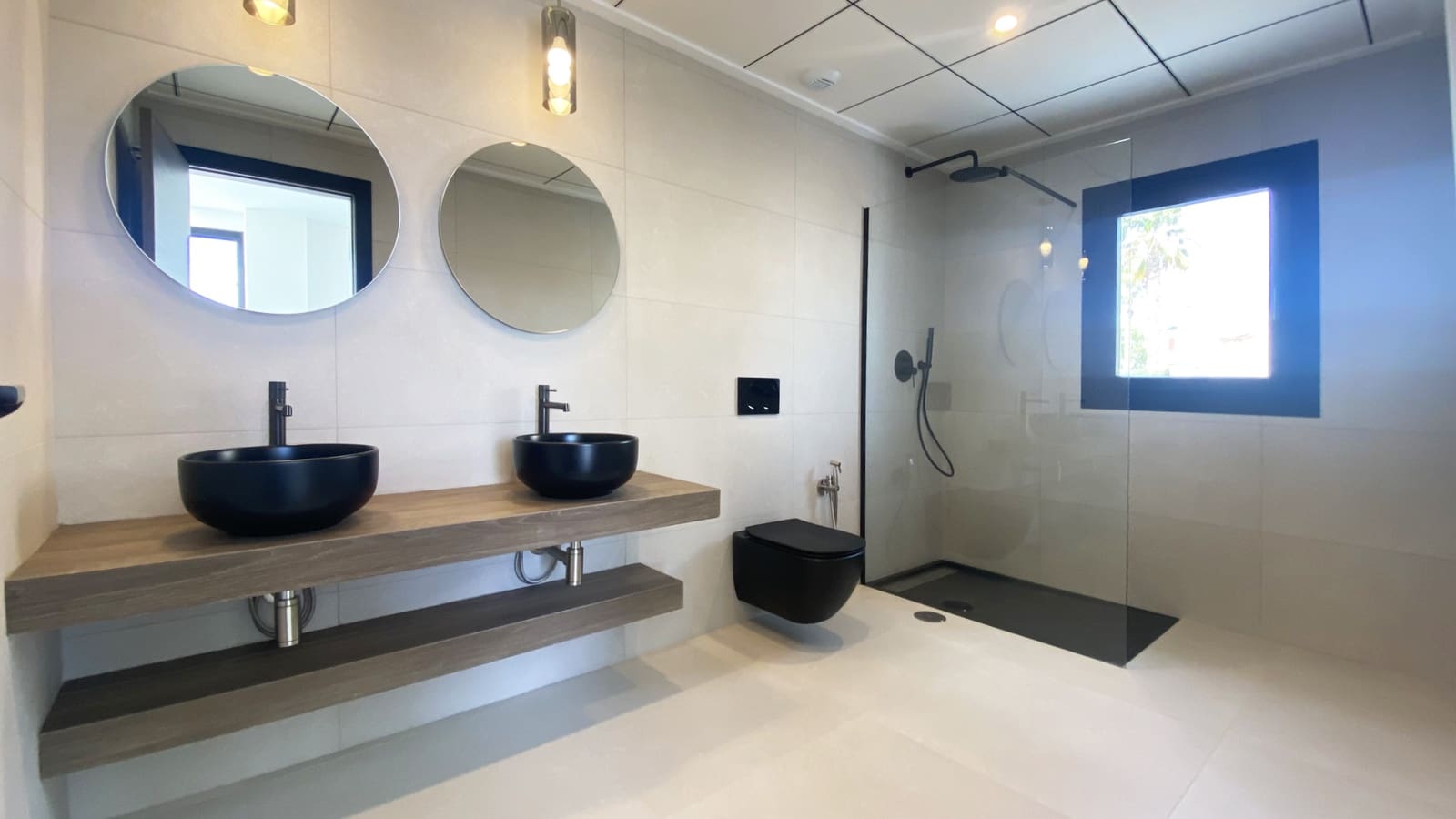 4 soveværelse Villa til salg i Torrevieja med swimmingpool - € 1.595.000 (Ref: 7495944)