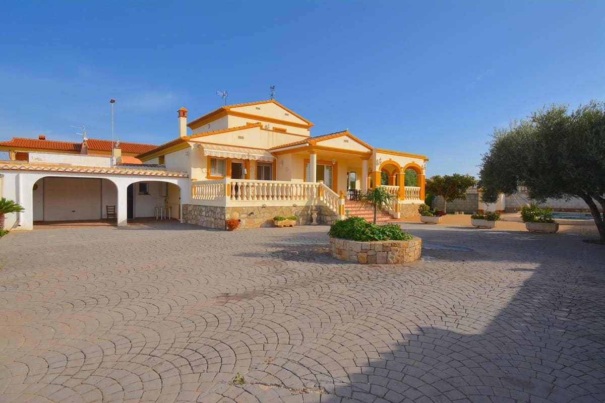 4 sovrum Villa till salu i Denia - 650 000 € (Ref: 7664378)