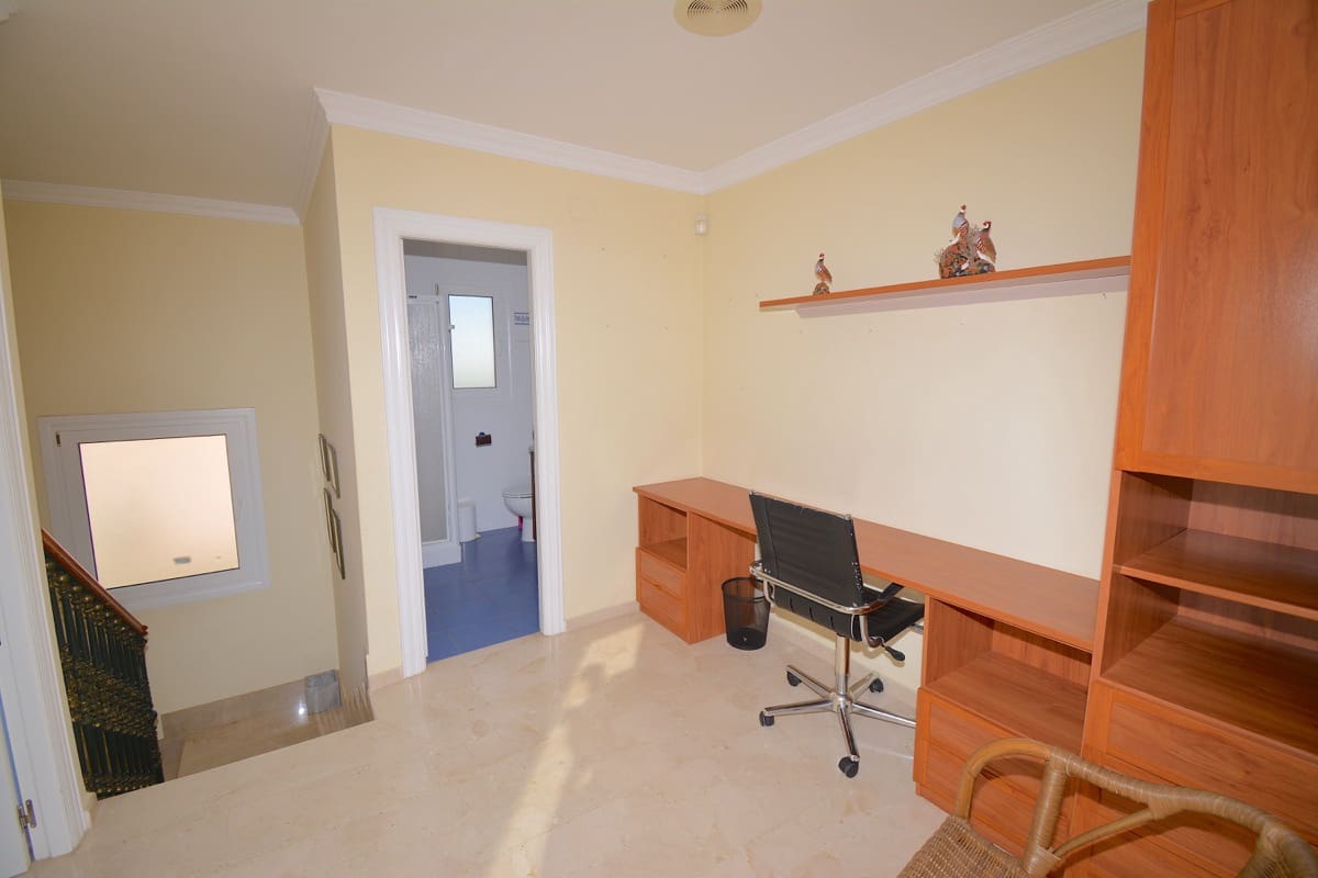 4 sovrum Villa till salu i Denia - 650 000 € (Ref: 7664378)