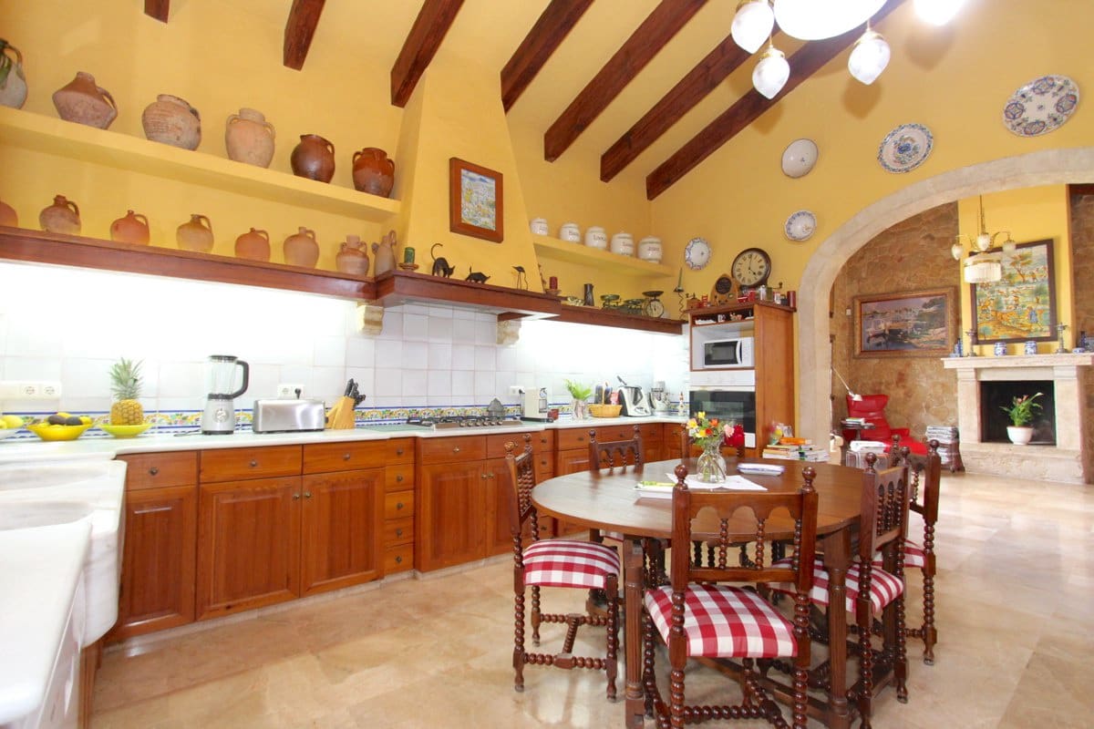 7 sypialnia Finka/Dom wiejski na sprzedaż w Denia z basenem - 2 950 000 € (Ref: 7664583)